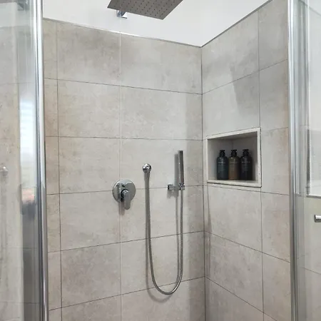 Ale House Experience 펜션 리올라사르도